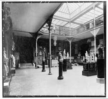 Salle des bois du musée au début du XXe siècle
